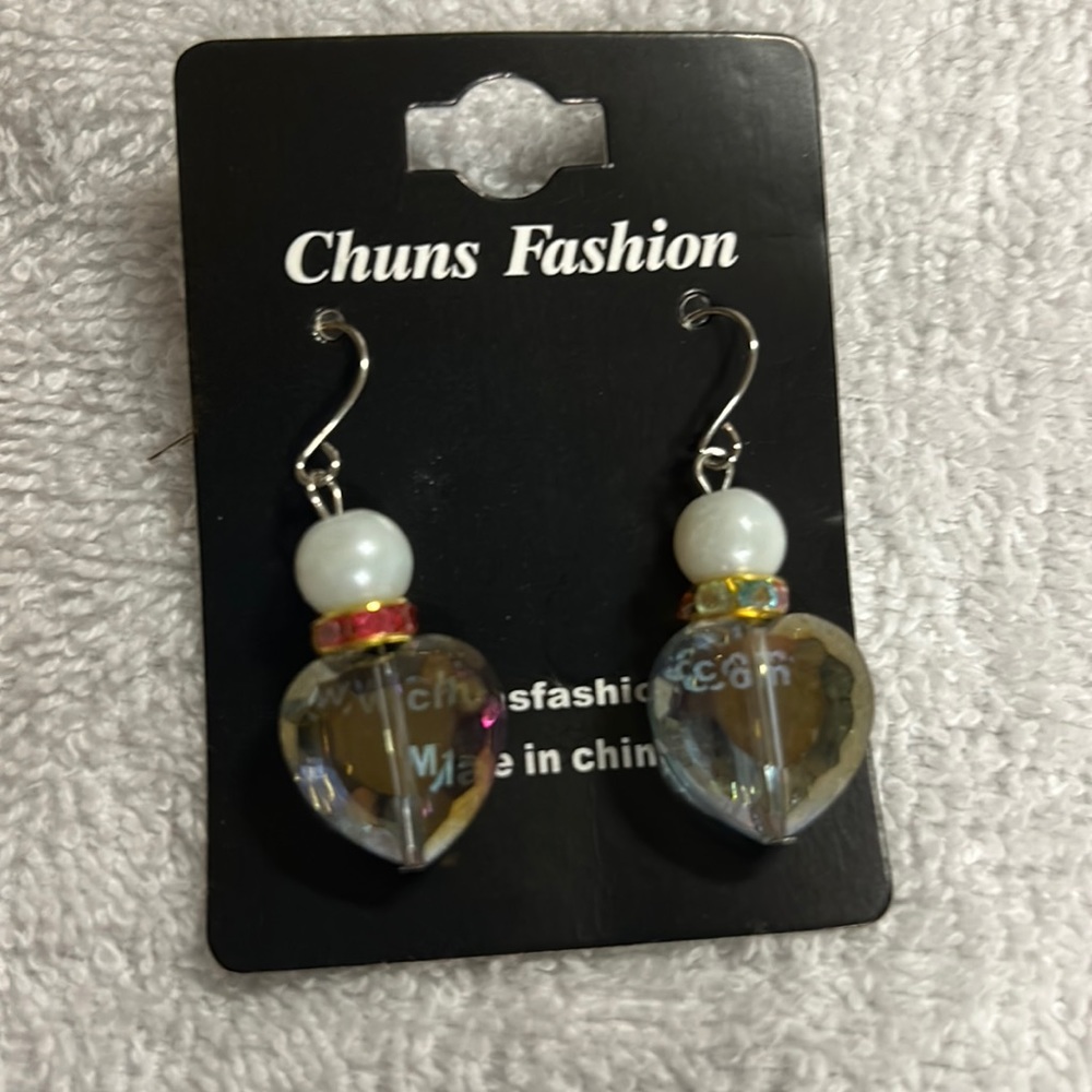 Chuns fashion earrings